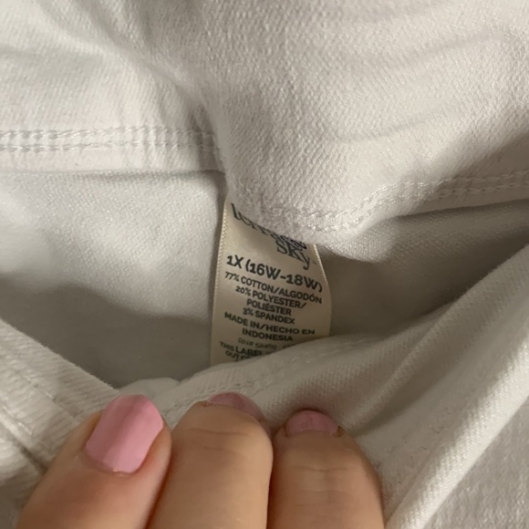 TERRA & Sky white capris - Picture 4 of 5